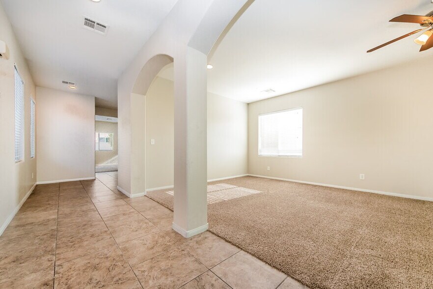 Building Photo - 9150 W Brilliant Prairie Ct