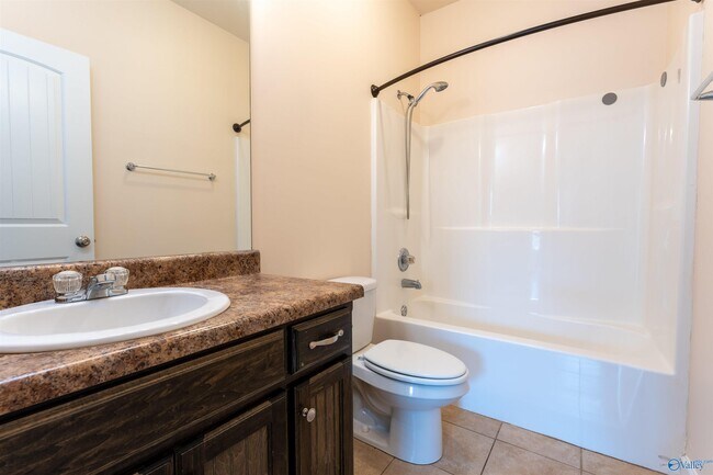 Building Photo - 105 Kaileigh Paige Cir