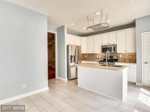 Building Photo - 8507 Cameron St