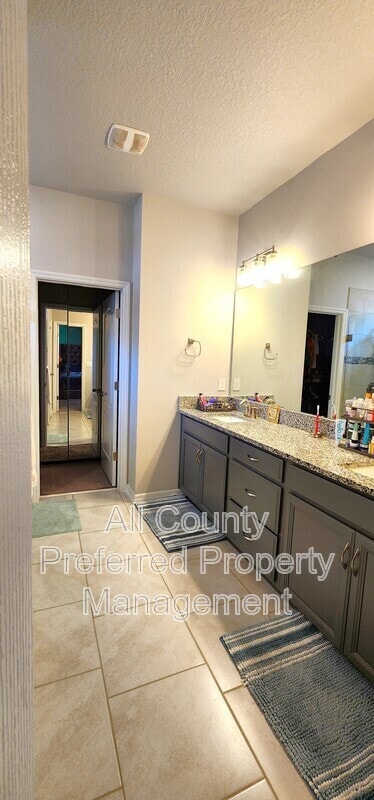 Building Photo - 14143 Centerline Dr
