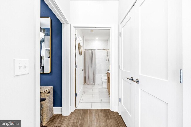 Building Photo - 145 Riverhaven Dr