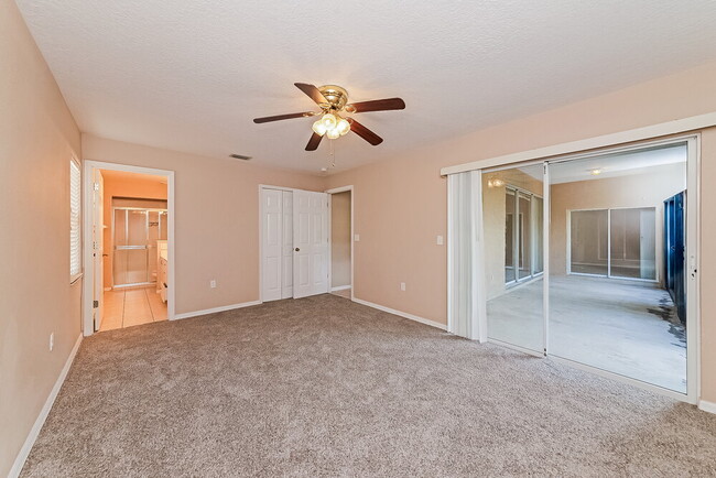 Building Photo - 3027 58th Terrace E