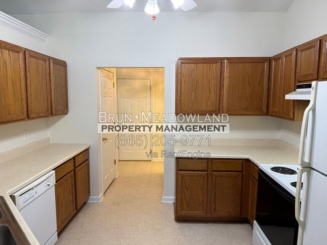 Building Photo - 1555 Ellery Ln