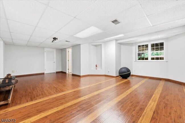 Building Photo - 30 Homewood Dr