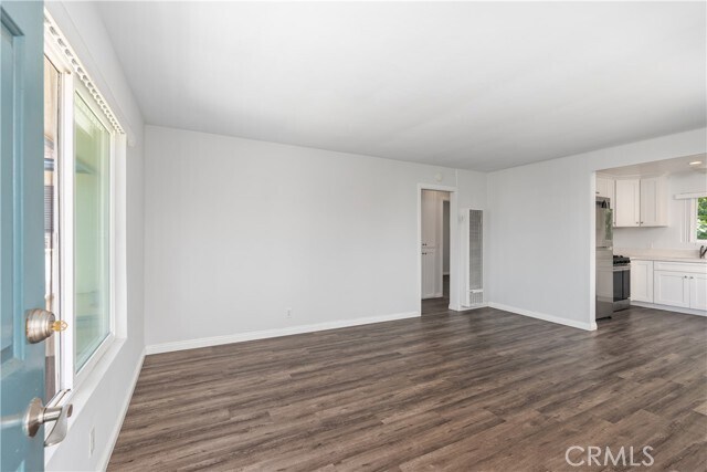 Building Photo - 254 La Paloma