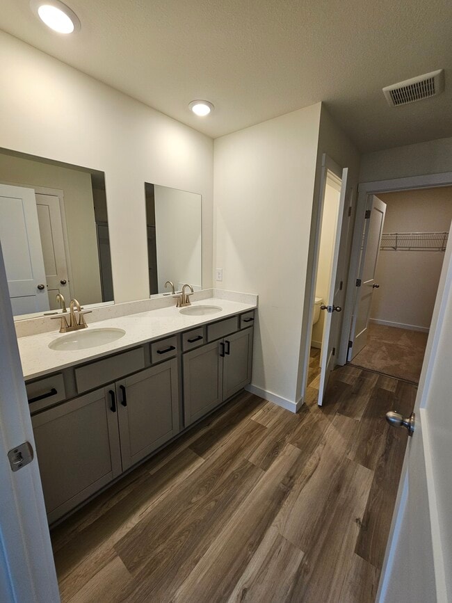 Building Photo - 7327 Bendire Lp