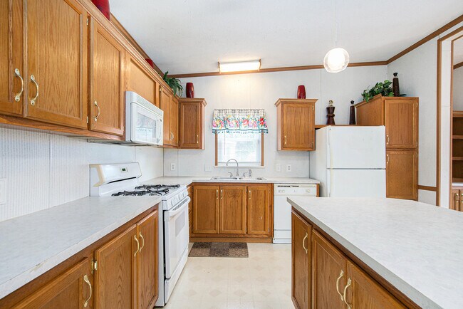 Building Photo - 356 Burr Oak Ln