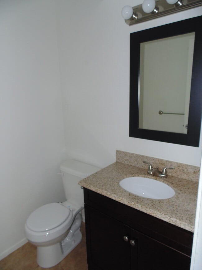 Building Photo - 3619EL