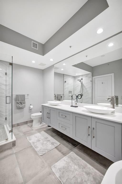 Building Photo - 315 NE 3rd Ave