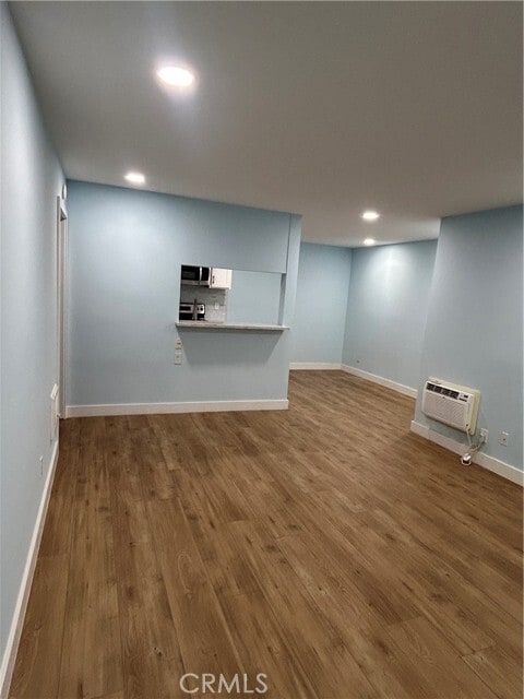 Building Photo - 1345 Cabrillo Park Dr