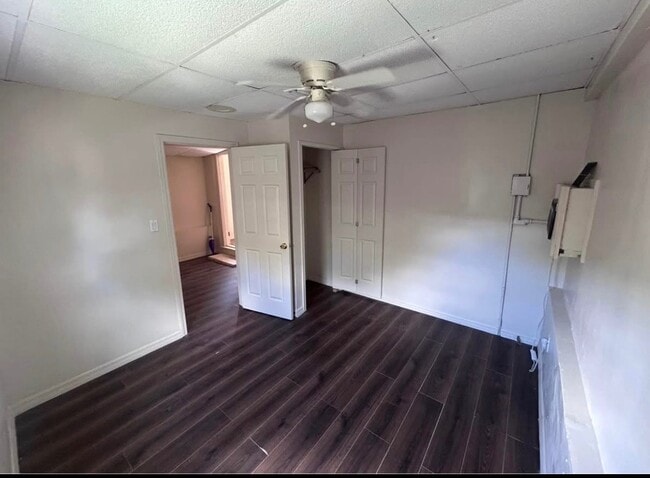 Building Photo - 5731 Mitchell Ct