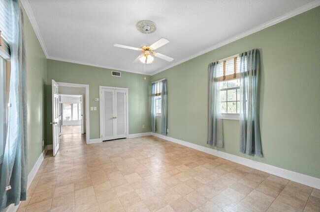 Building Photo - 254 Berkley Ct