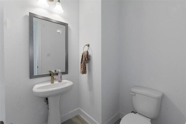 Building Photo - 405 Ocate Mesa Trail