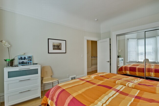 Building Photo - 2130 Mason St