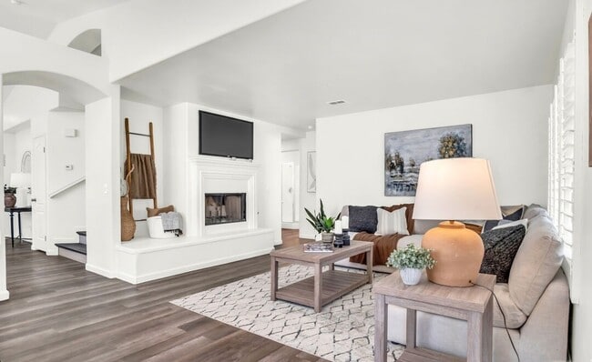 Building Photo - 1122 Alpine Ct