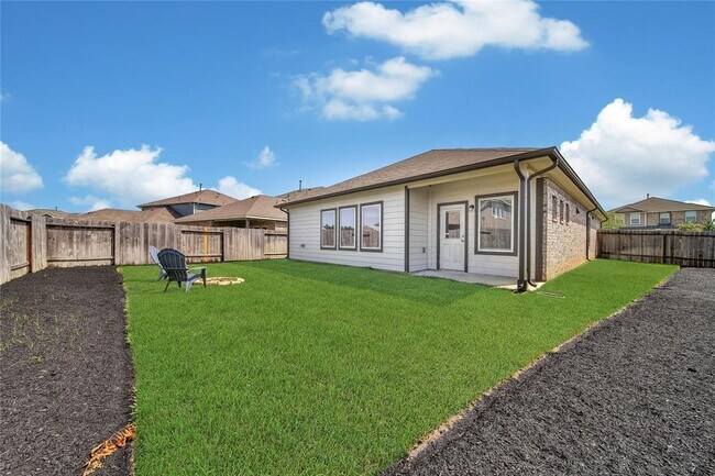 Building Photo - 20975 New Proper Dr