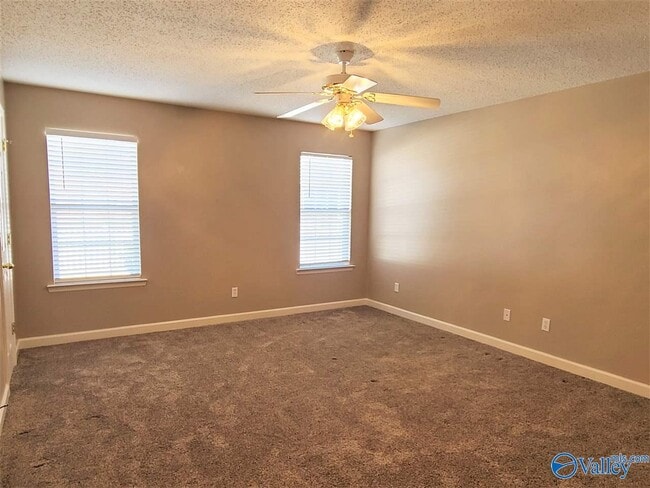 Building Photo - 5308 Frankford Dr SE