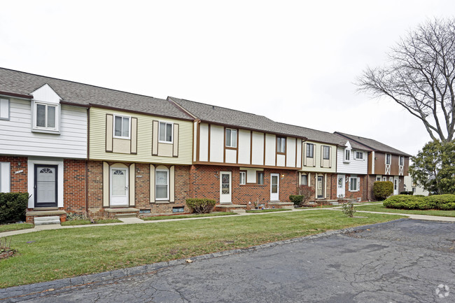 Primary Photo - Creek Run Estates