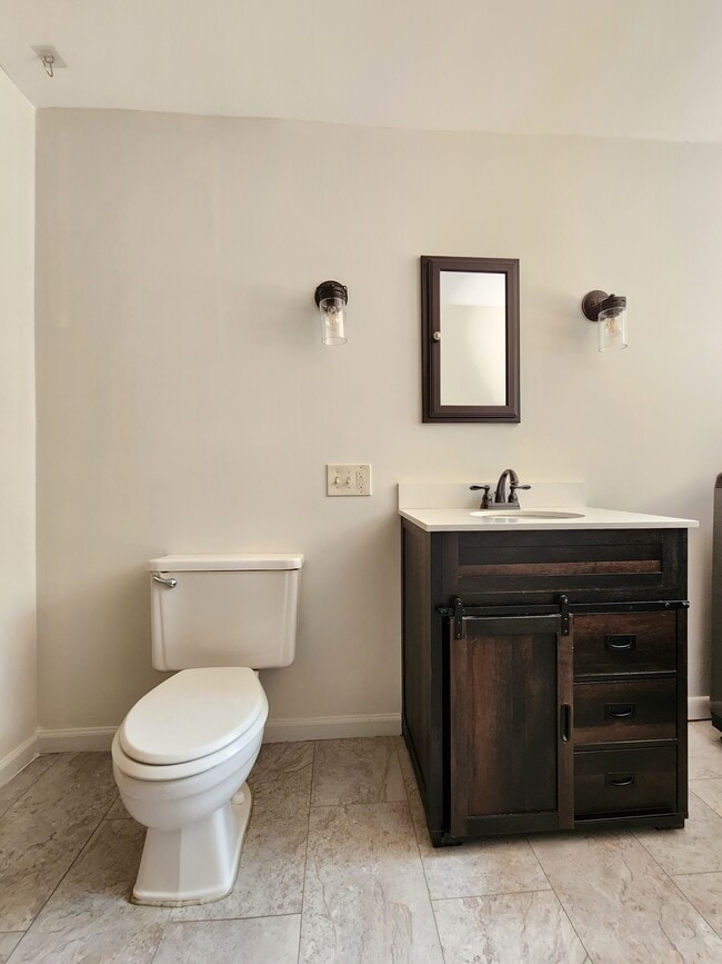 Building Photo - 116 Pine Trail