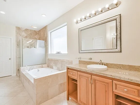 Building Photo - 2502 Bridge Hampton Way