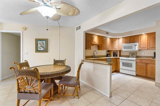 Building Photo - 2800 N Ocean Dr