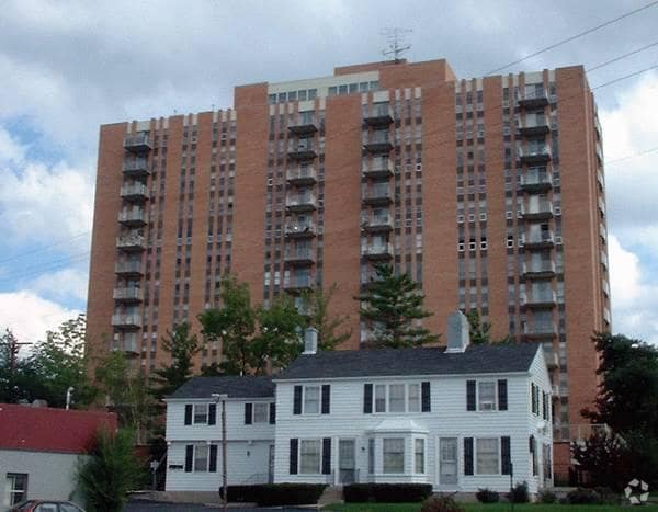 Building Photo - Carillon House Condominium