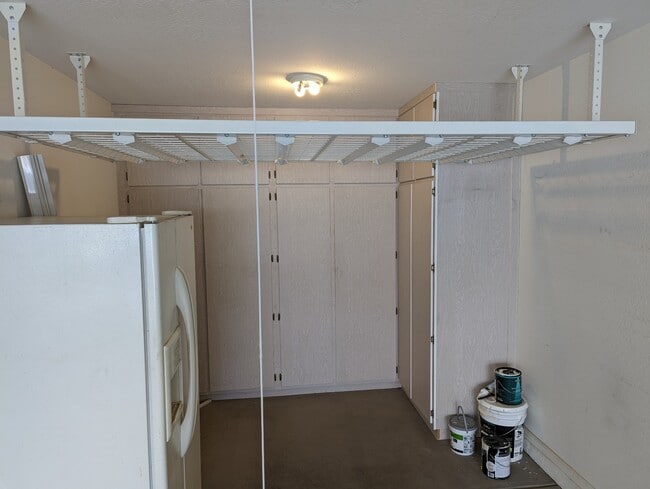 Building Photo - 4415 W Kenai Dr