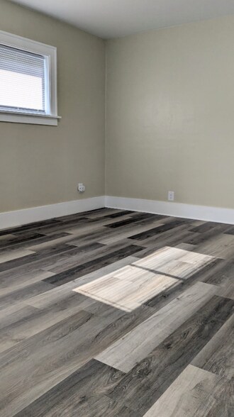 Building Photo - 601 S 31st St