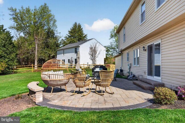 Building Photo - 2208 Halter Ln