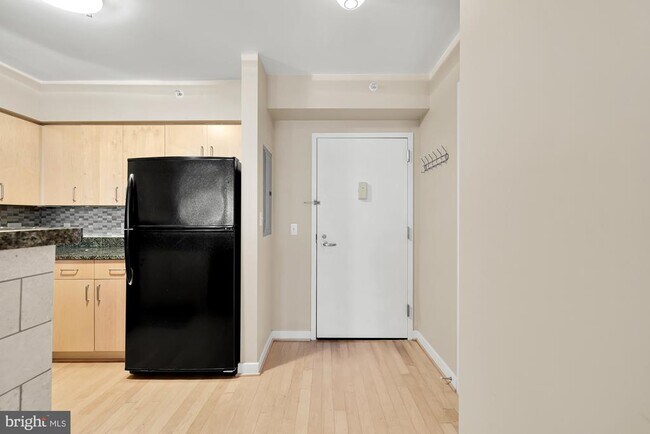 Building Photo - 1000 New Jersey Ave SE