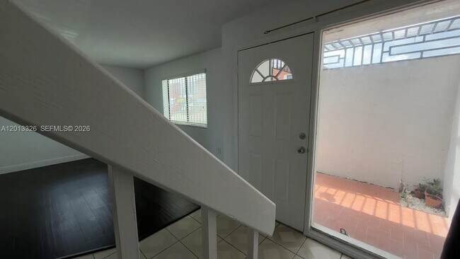 Building Photo - 341 NW 109th Ave