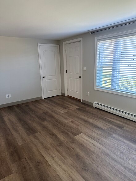 Building Photo - 61 Darin Dr