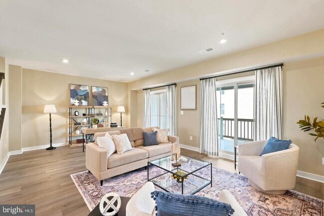 Building Photo - 24274 Thurso Sq