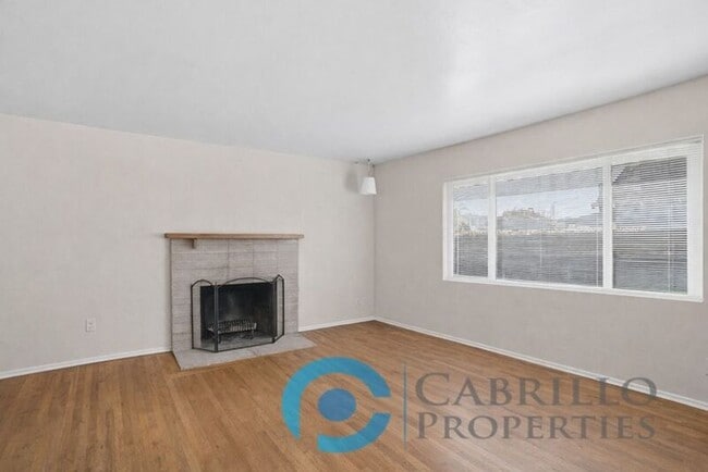 Building Photo - 4330 Cleveland Ave