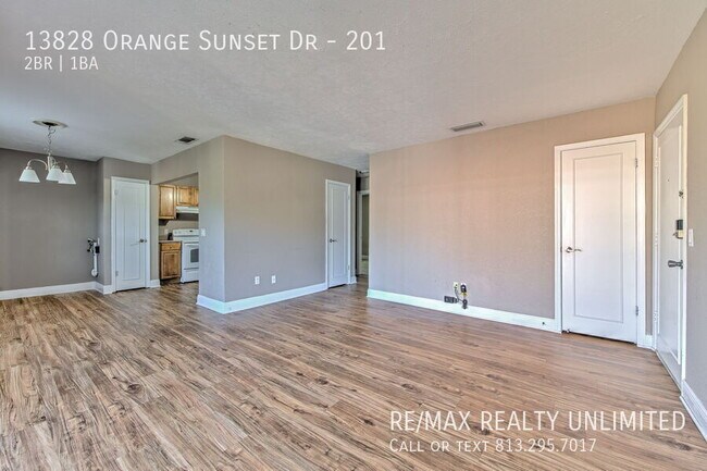 Building Photo - 13828 Orange Sunset Dr