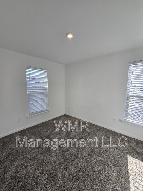 Building Photo - 1846 Teachers House Rd NW