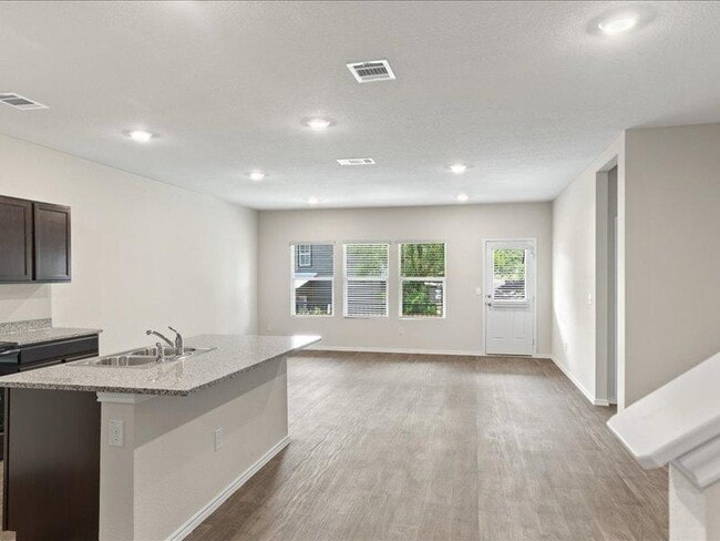 Building Photo - 6305 Wideleaf Dr