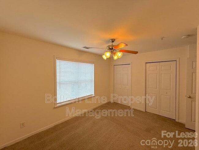 Building Photo - 675 Raya Ct