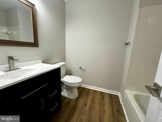 Building Photo - 404 Cabin Ct