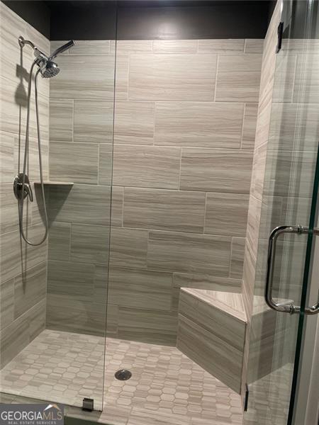 Building Photo - 560 Vandenburg Dr