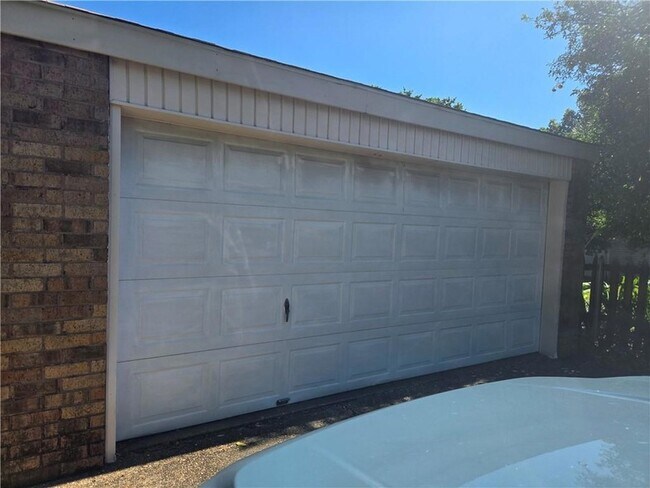 Building Photo - 641 Jefferson Heights Ave