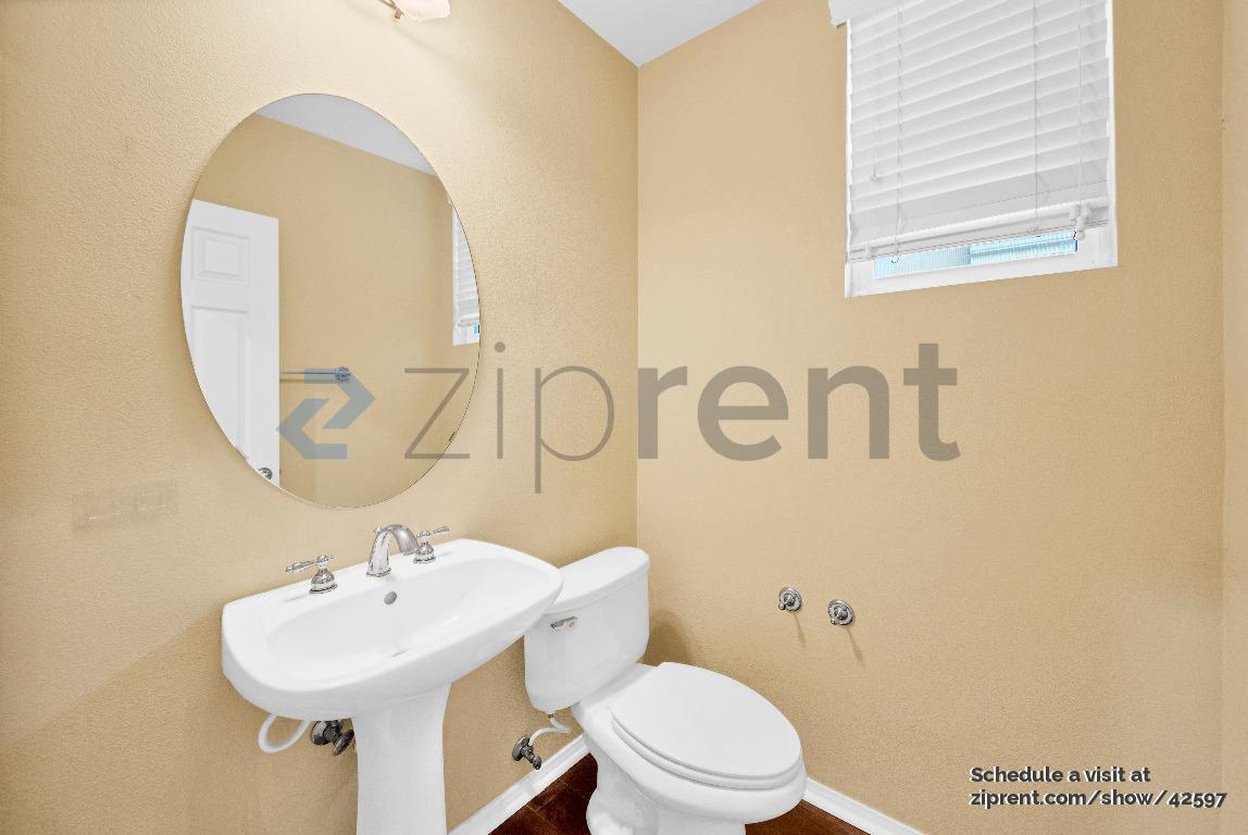Building Photo - 24162 Willowbrooke Ct