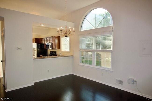 Building Photo - 395 Terrace Ln