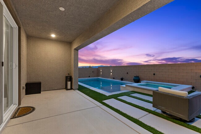 Building Photo - 3508 Liviana Gln Ave