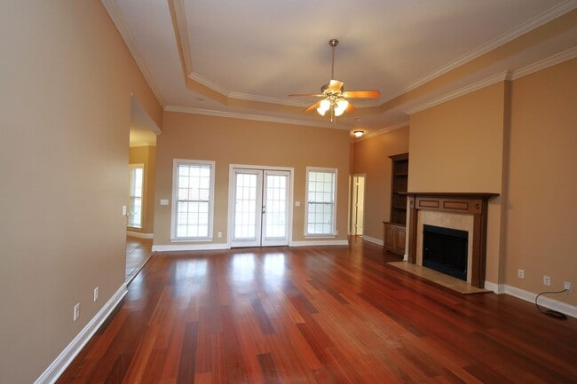 Building Photo - 4530 Kiowa Ln