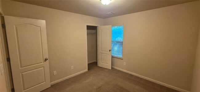 Building Photo - 3912 Brockenhurst Dr