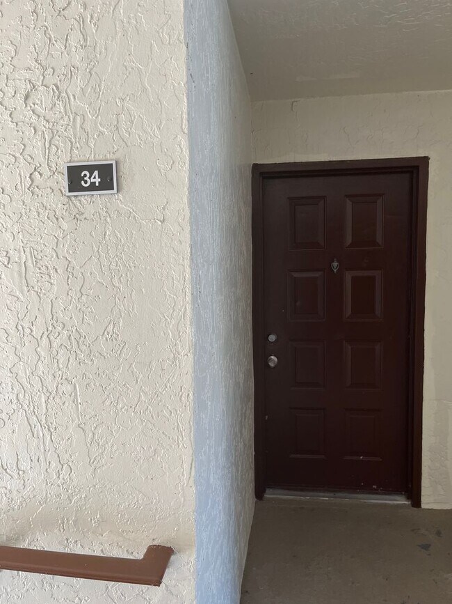 Building Photo - TWO BEDROOM TWO BATHROOM !! WATERFRONT COMMUNITY