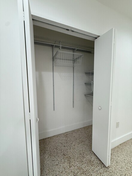Closet - 1320 NW 4th St