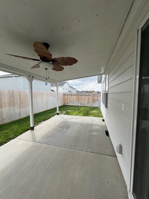 Building Photo - 4 Bed 2 Bath Home in Nampa!