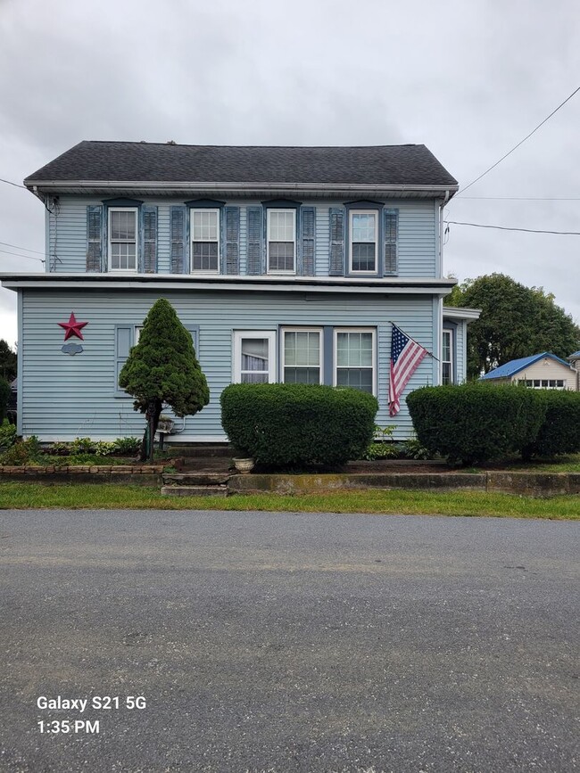 Building Photo - 3876-3878 Lincoln Street